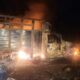 Camioneta calcinada sobre ductos de Pemex en Santiago Tulantepec