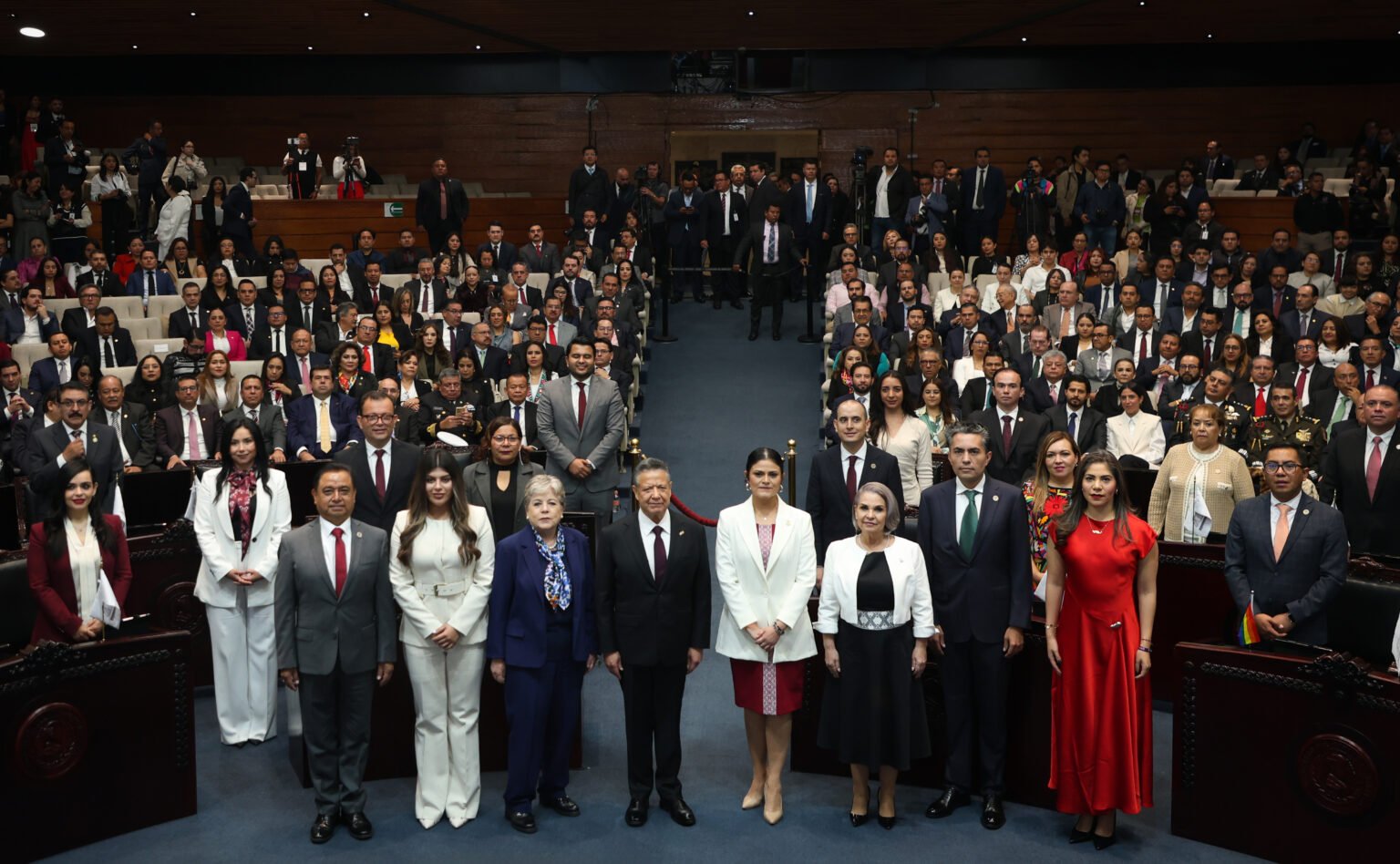 Julio Menchaca Presenta Su Tercer Informe De Gobierno Ante El Congreso ...